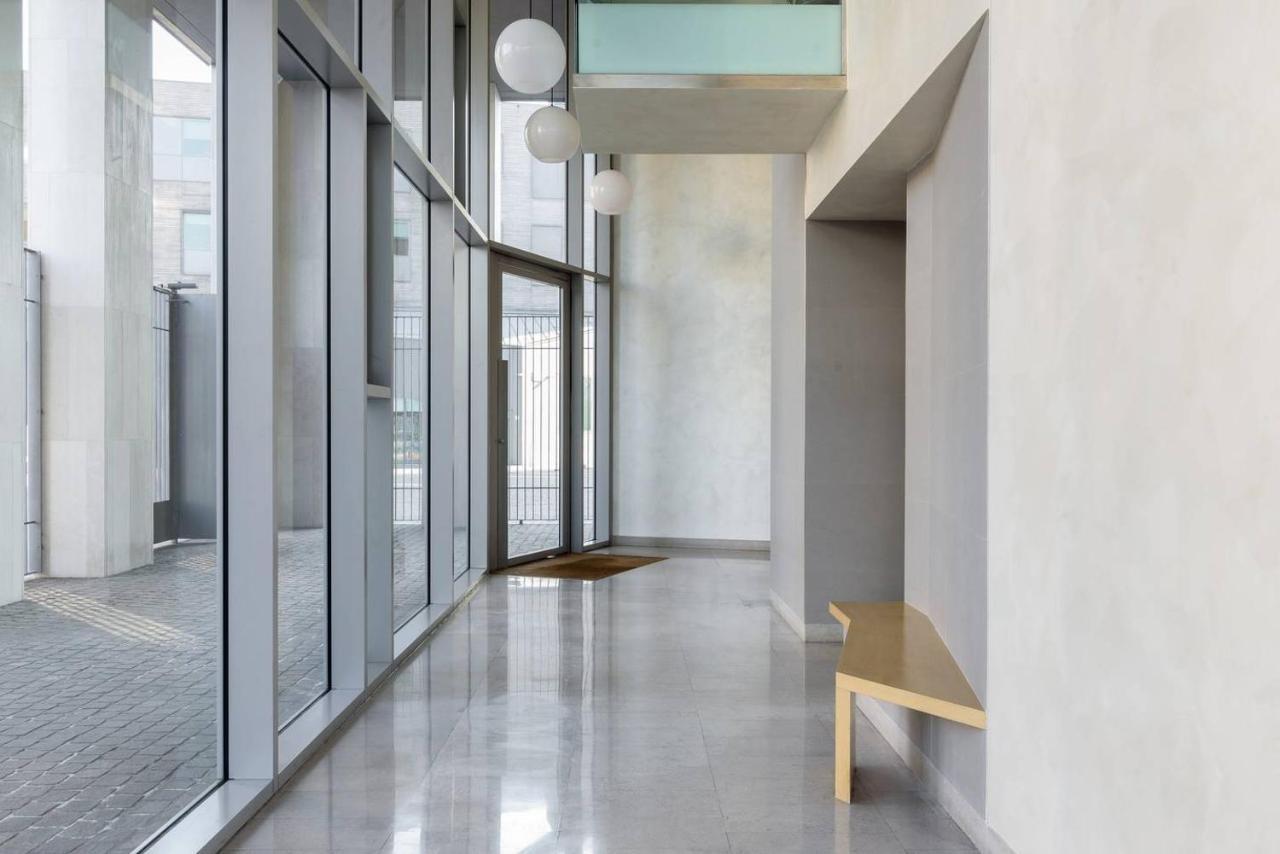 Ferienwohnung Fiera Milanocity View With Terrace Next To Shopping Mall Exterior foto